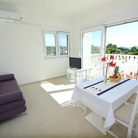Andelka-2 Apartment *